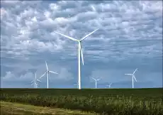 Wind farms filled with giant wind turbines have become a familiar site on actual American prairie farms Iowa Carol Highsmith Dom i ogród Wyposażenie wnętrz Dekoracja Obrazy i plakaty