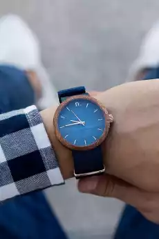 Drewniany zegarek męski z niebieską tarczą na materiałowym pasku Biżuteria i zegarki Zegarki