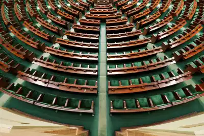  Sejm w środę rozpoczyna posiedzenie. Ma zająć się m.in. wnioskiem o zarządzenie ogólnokrajowego referendum