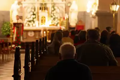  Ilu Polaków uważa się za katolików? Odpowiedź może zaskoczyć